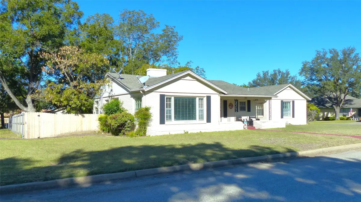 1031 11th, Brady, TX 76825 - Image #1