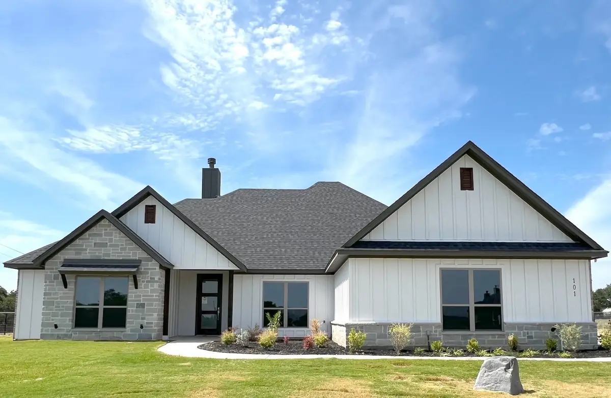 101 Prairie Winds Drive, Poolville, TX 76487 - Image #1