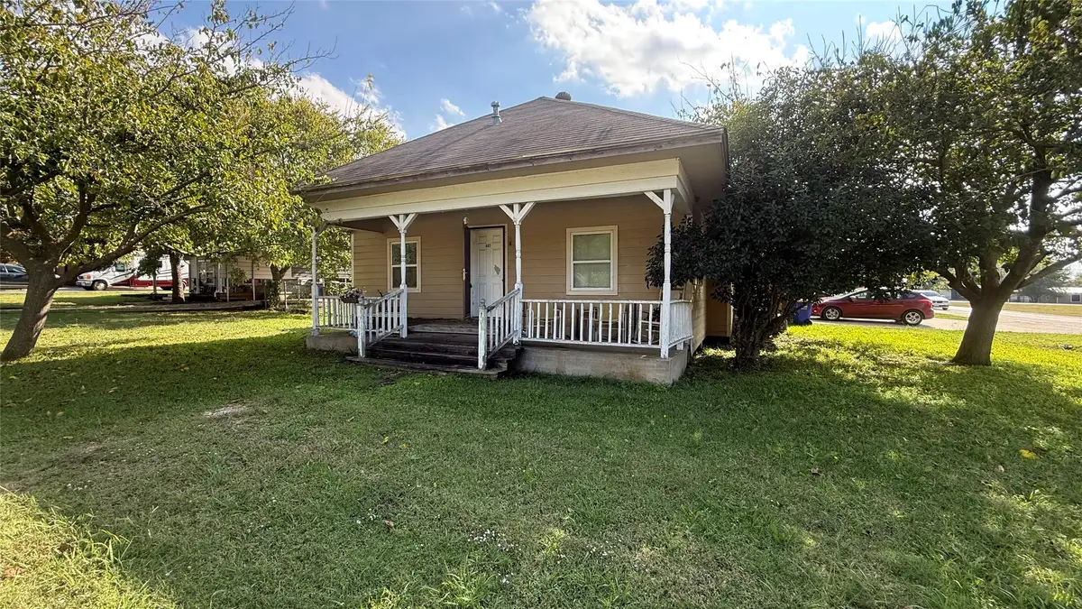 441 W Lake Street, Krum, TX 76249 - Image #1