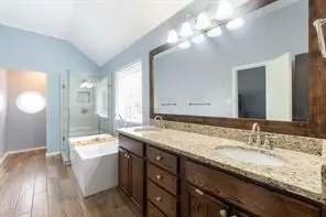 4548 Queenswood Drive, Grand Prairie, TX 75052 - Image #3