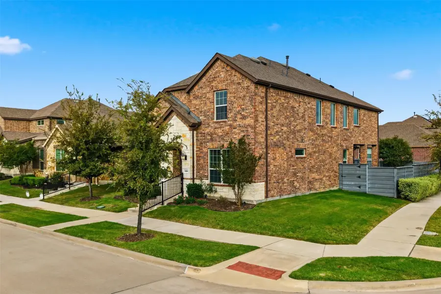 7201 Windy Meadow Drive, Pilot Point Aubrey, TX 76227 - Image #2