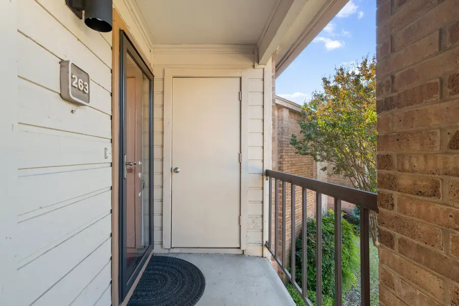 16301 Ledgemont Lane #263, Addison, TX 75001 - Image #2