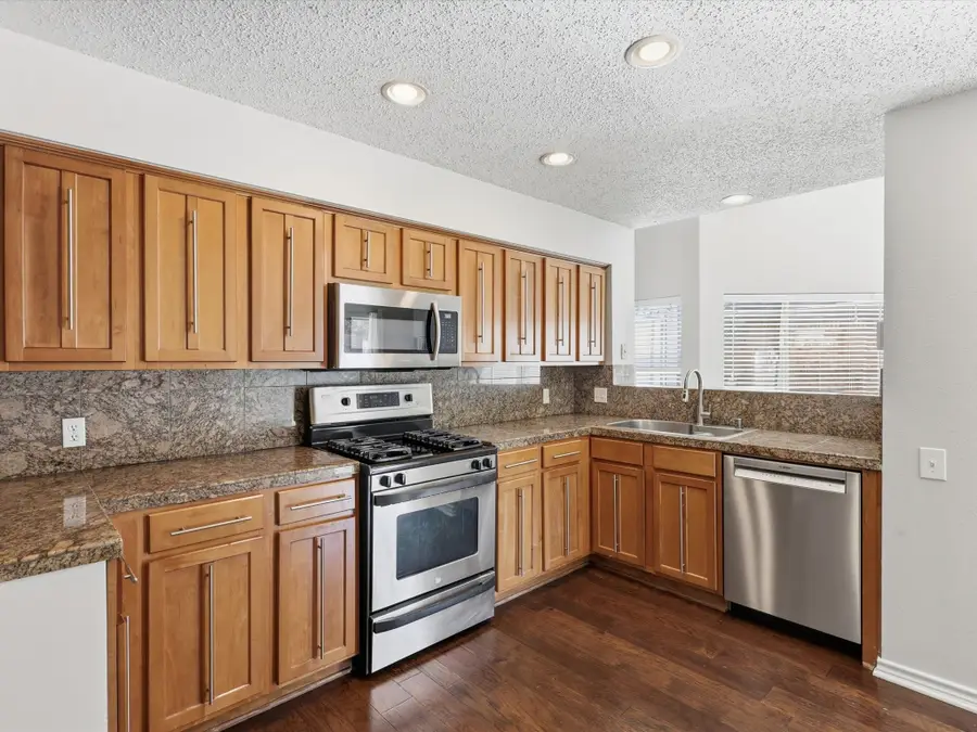 404 Sheridan Trail, Irving, TX 75063 - Image #3