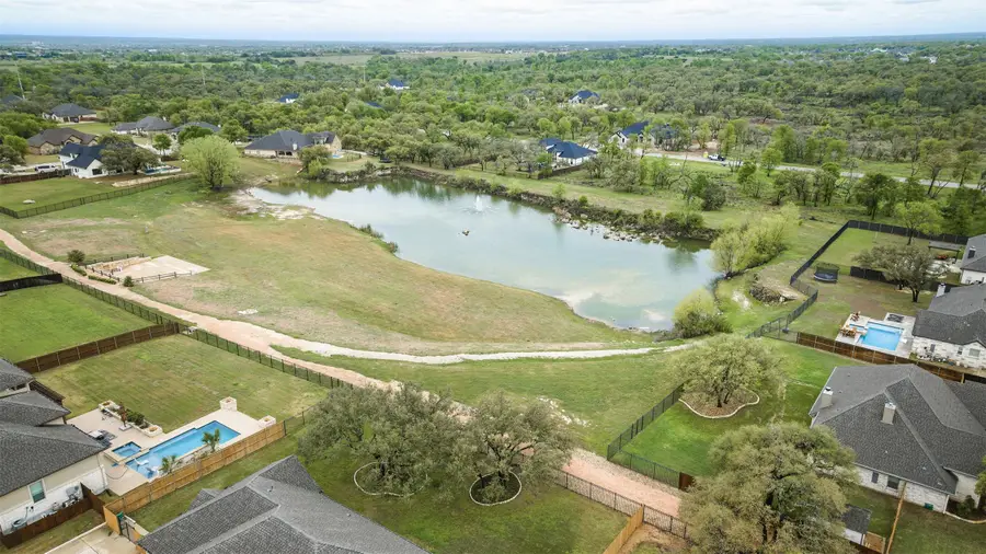 302 Roca Trail, Morgans Point Resort, TX 76513 - Image #3