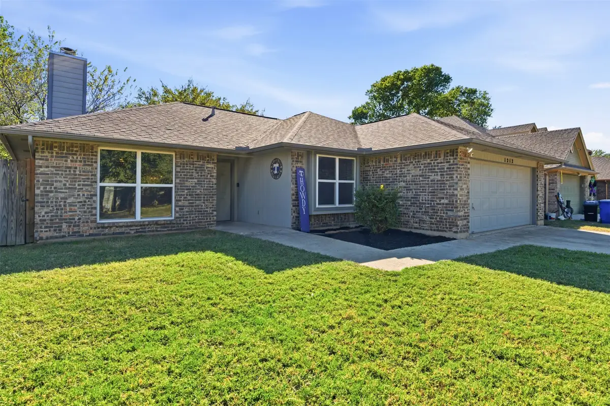 1212 Eagle Lake Drive, Azle, TX 76020 - Image #1