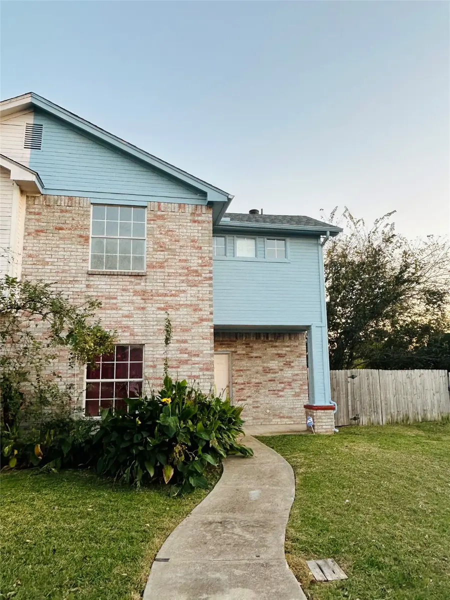 1010 Cheddar Court, Arlington, TX 76017 - Image #2