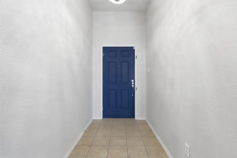 901 Sycamore Street, Burleson, TX 76028 - Image #2