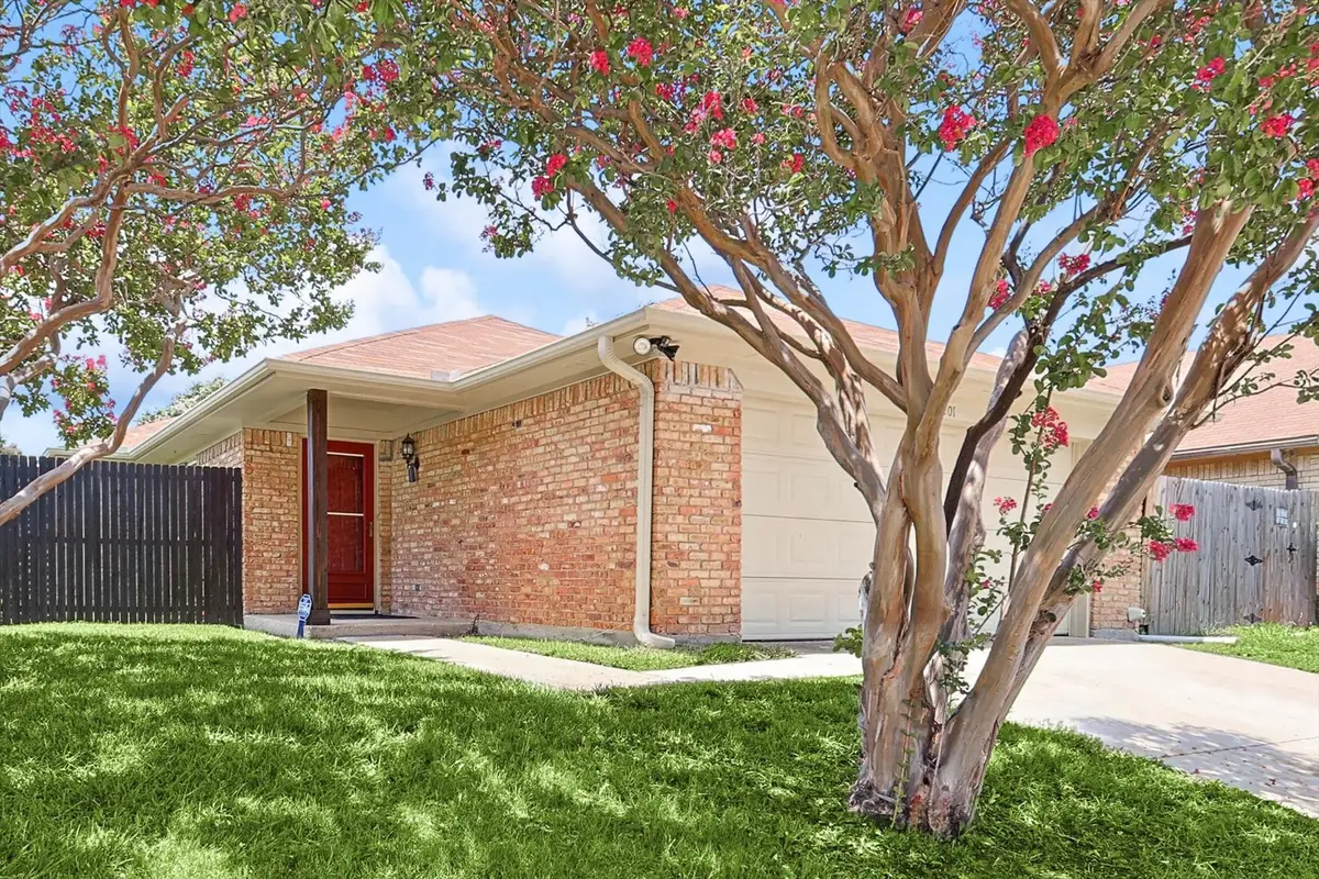 2201 Jamestown Court, Carrollton, TX 75006 - Image #1