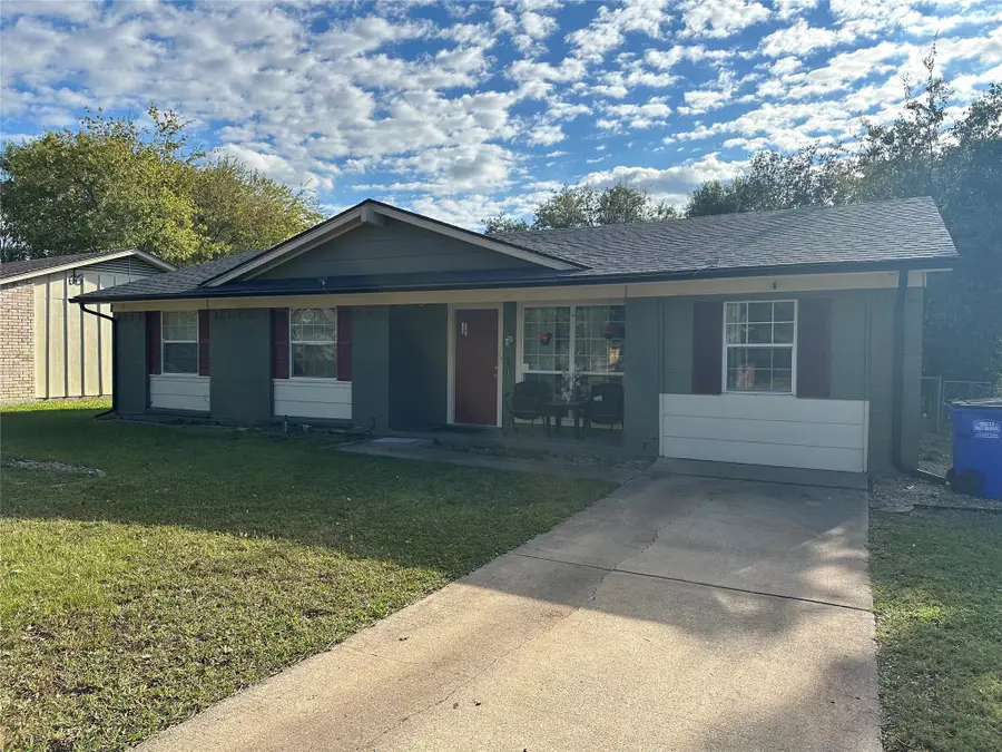 4621 Kyle Drive, Balch Springs, TX 75180 - Image #2