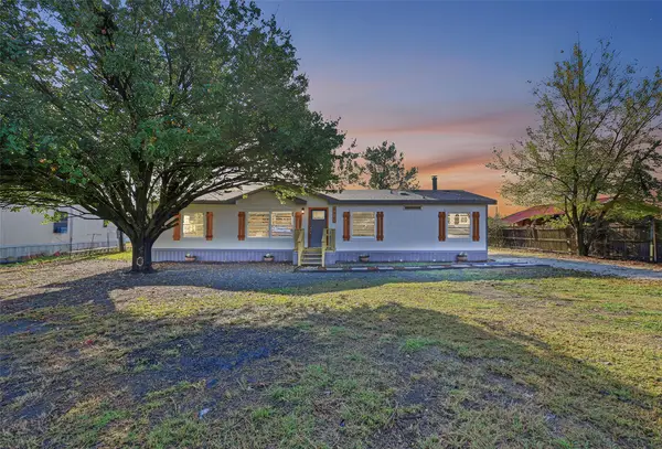8820 Johns Road, Alvarado, TX 76009