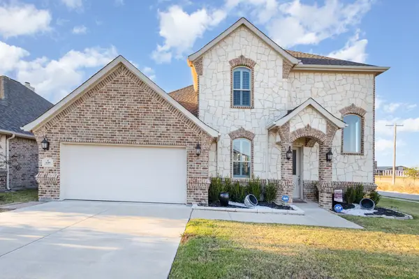 649 Xavier Court, Waxahachie, TX 75165