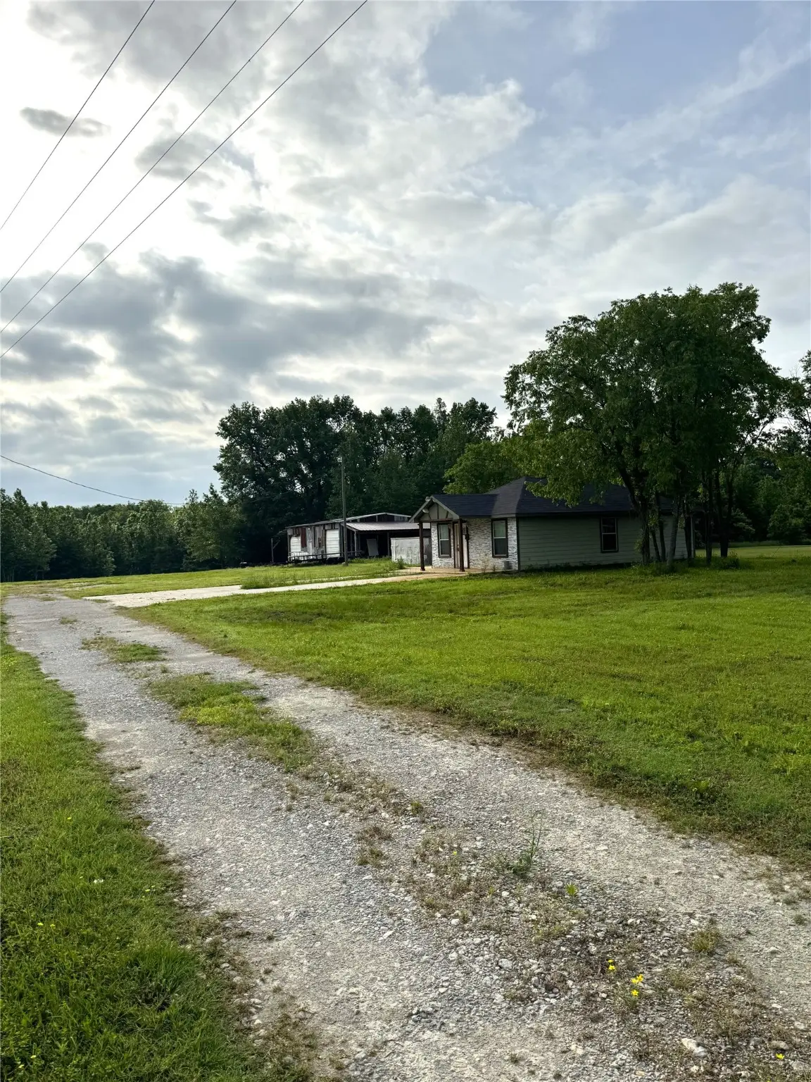 338 N County Road 3010, Mount Pleasant, TX 75455 - Image #1