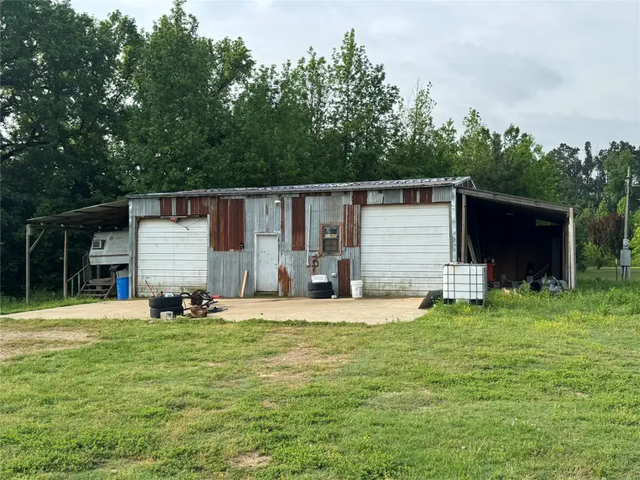 338 N County Road 3010, Mount Pleasant, TX 75455 - Image #2