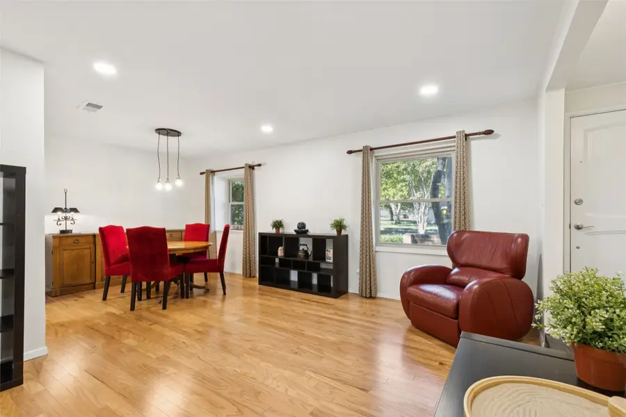 3910 Clear Cove Lane, Dallas, TX 75244 - Image #3