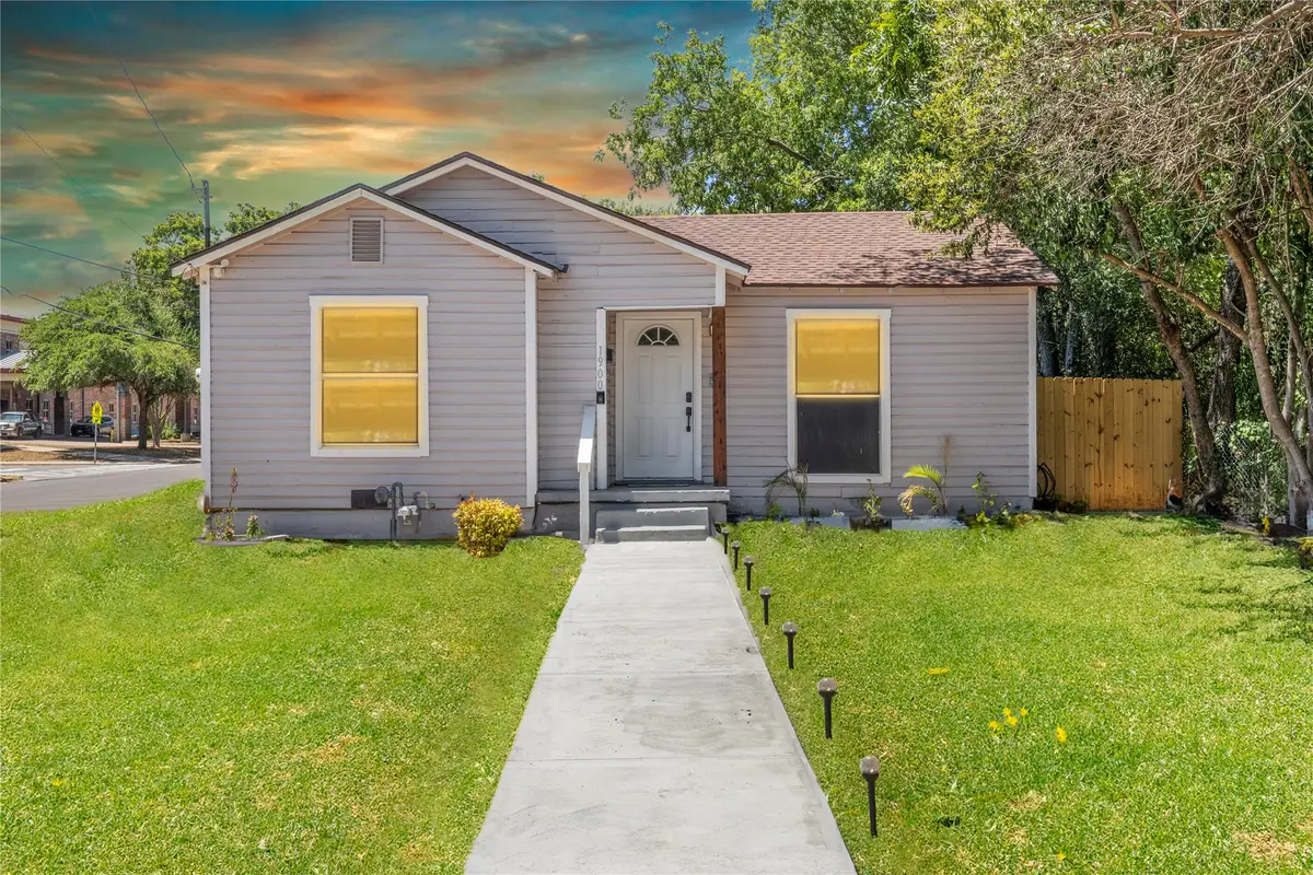 1900 N 6th Street, Waco, TX 76708 - Image #1