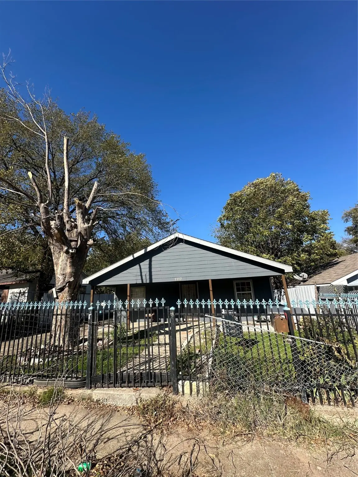 1117 E Harvey Avenue, Fort Worth, TX 76104 - Image #1