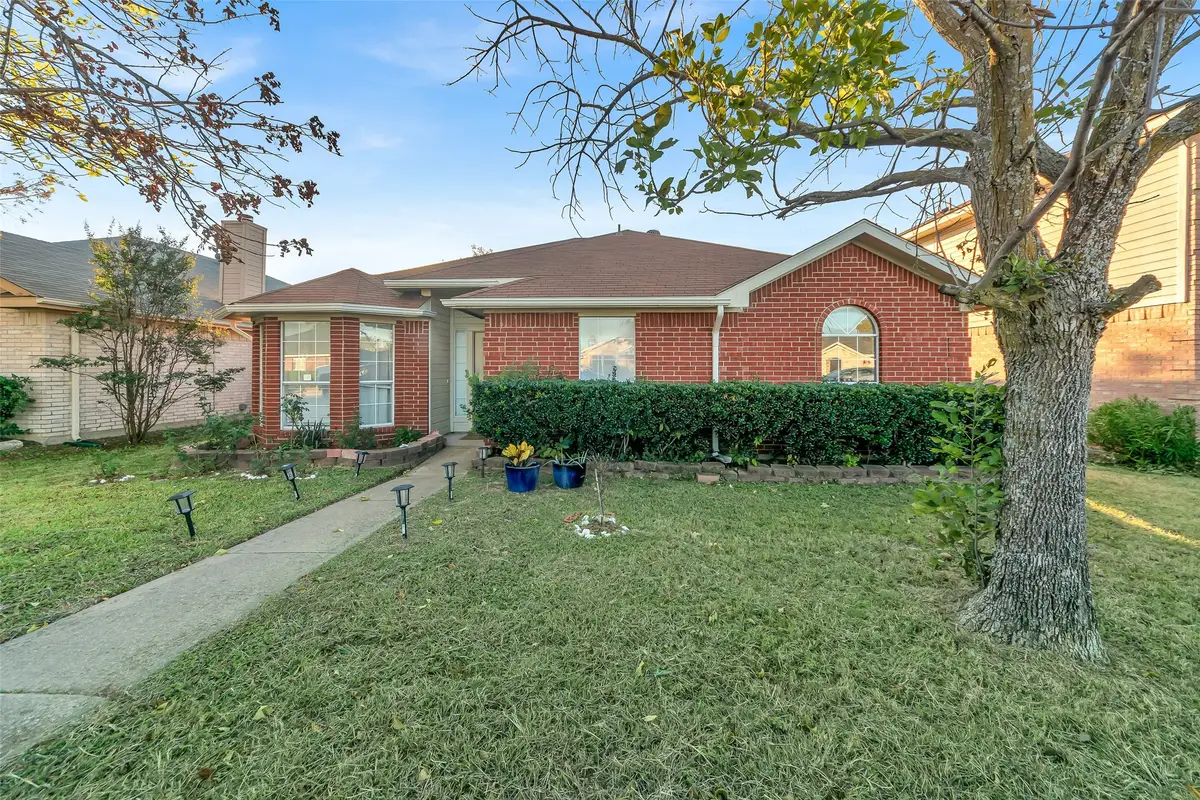 1723 Stewart Street, Cedar Hill, TX 75104 - Image #1