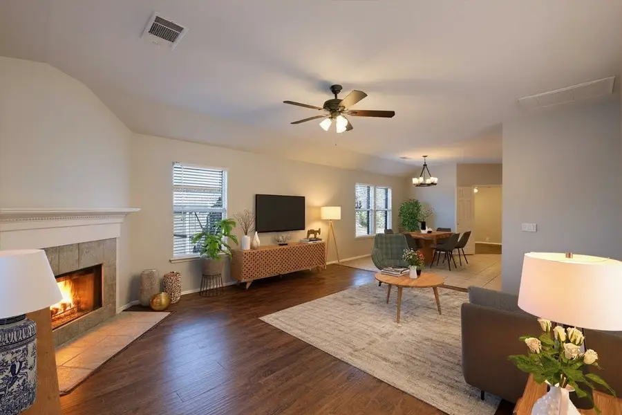 107 Fallen Rock Drive, Waxahachie, TX 75165 - Image #3