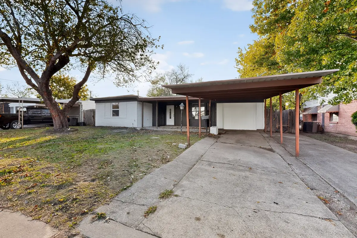 4211 Ridgedale Drive, Mesquite, TX 75150 - Image #1