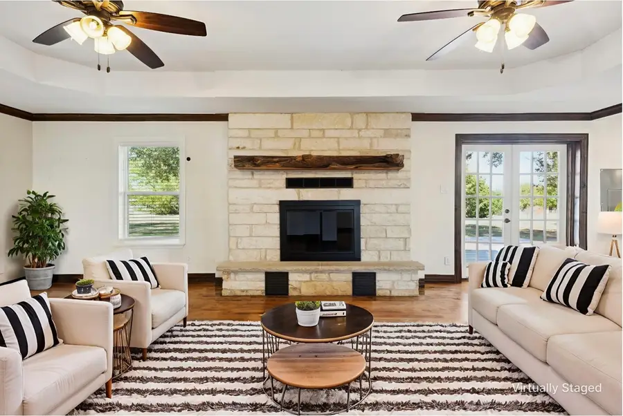 1403 Lakeview Drive, Saint Paul, TX 75098 - Image #2