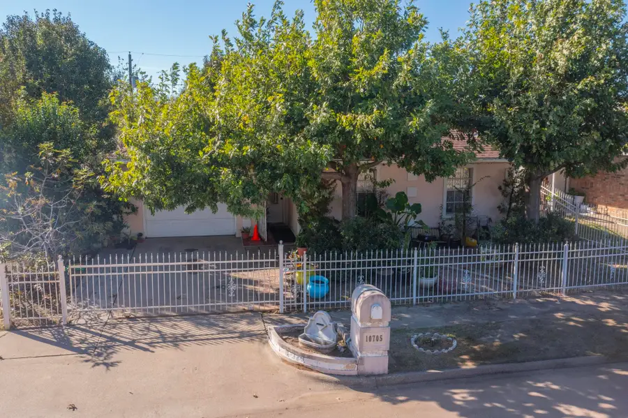 10705 Kendall Square Drive, Dallas, TX 75217 - Image #2