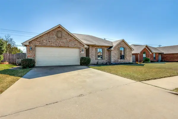 518 Valarie Lane, Midlothian, TX 76065