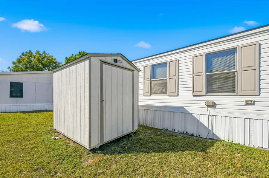 607 Keats Road, Wilmer, TX 75172 - Image #2