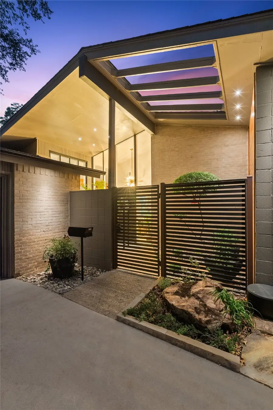 9233 Clearhurst Drive, Dallas, TX 75238 - Image #3