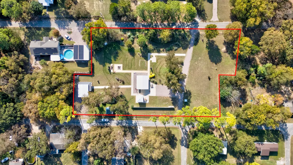 227 Newcastle Drive, Gordonville, TX 76245 - Image #1