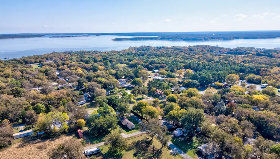 227 Newcastle Drive, Gordonville, TX 76245 - Image #3