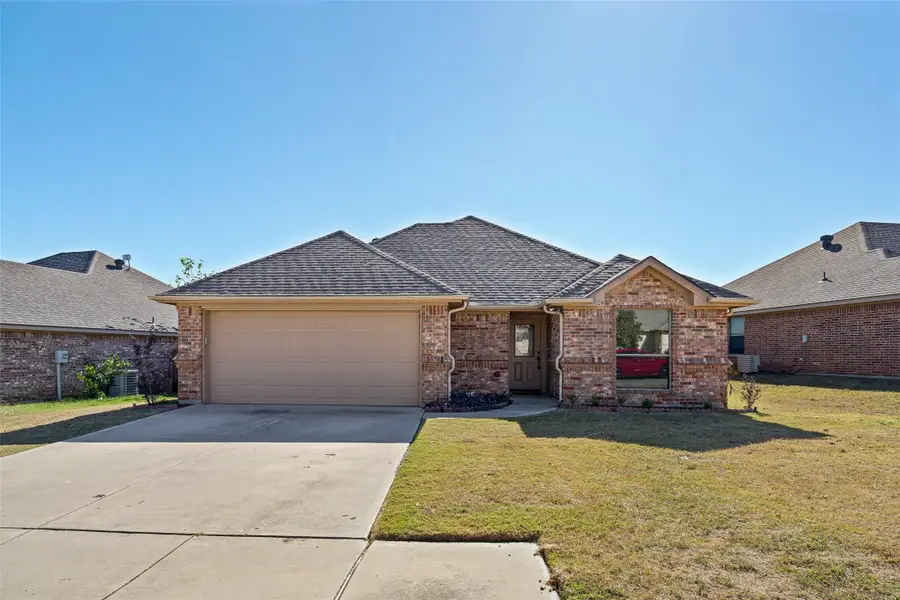 1234 Newcastle Drive, Weatherford, TX 76086 - Image #3