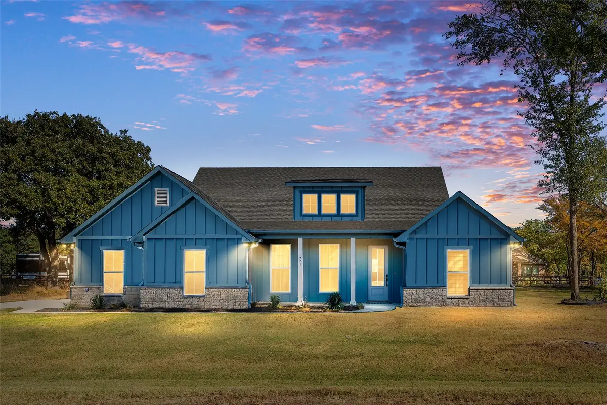 721 Clubview Drive, Cedar Creek Lake, TX 75143 - Image #1
