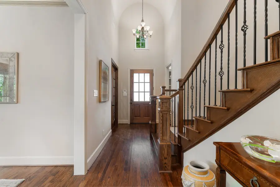 640 Clearwater Drive, Irving, TX 75039 - Image #2