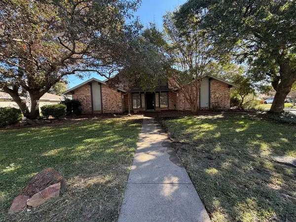 313 Santa Fe Trail, Waxahachie, TX 75165