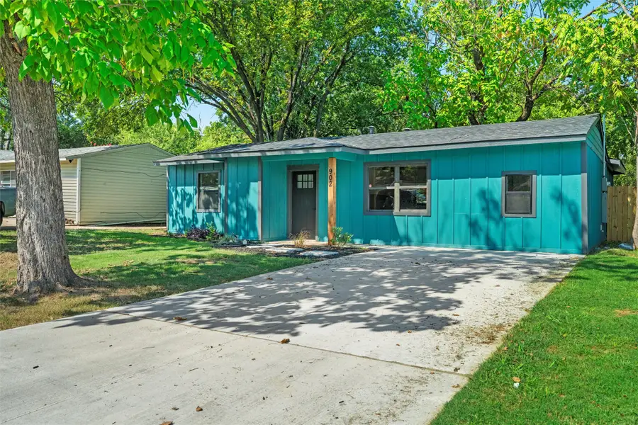 902 Skylark Drive, Arlington, TX 76010 - Image #3