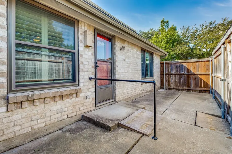 13853 Leinsper Green Street, Dallas, TX 75240 - Image #3