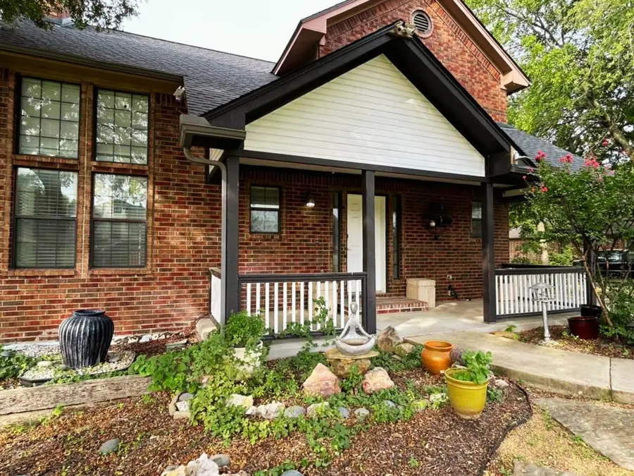 2460 Waterstone Drive, Cedar Hill, TX 75104 - Image #3