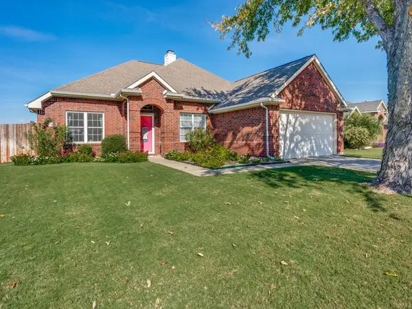 1010 Diane Street, Aubrey, TX 76227