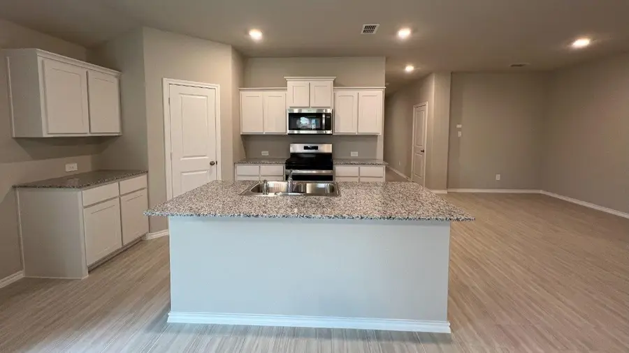 8517 Coffee Springs Drive, Fort Worth, TX 76131 - Image #2