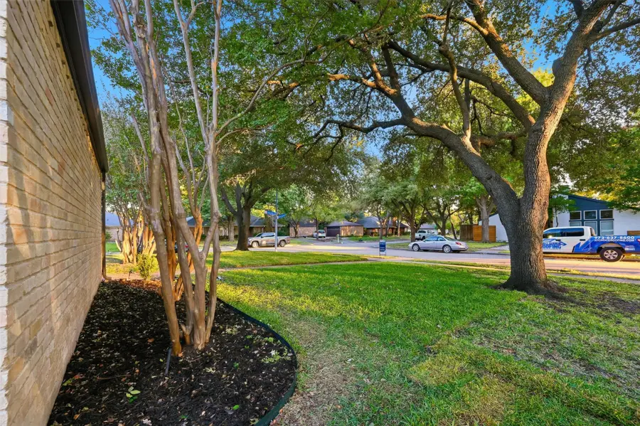 630 Silverstone Drive, Richardson, TX 75080 - Image #3