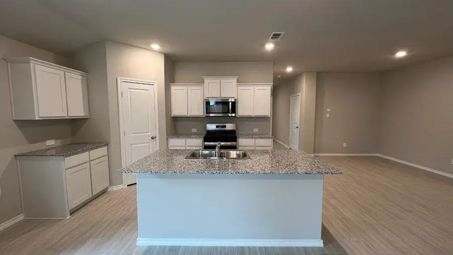 8509 Hollymead Lane, Fort Worth, TX 76131 - Image #2