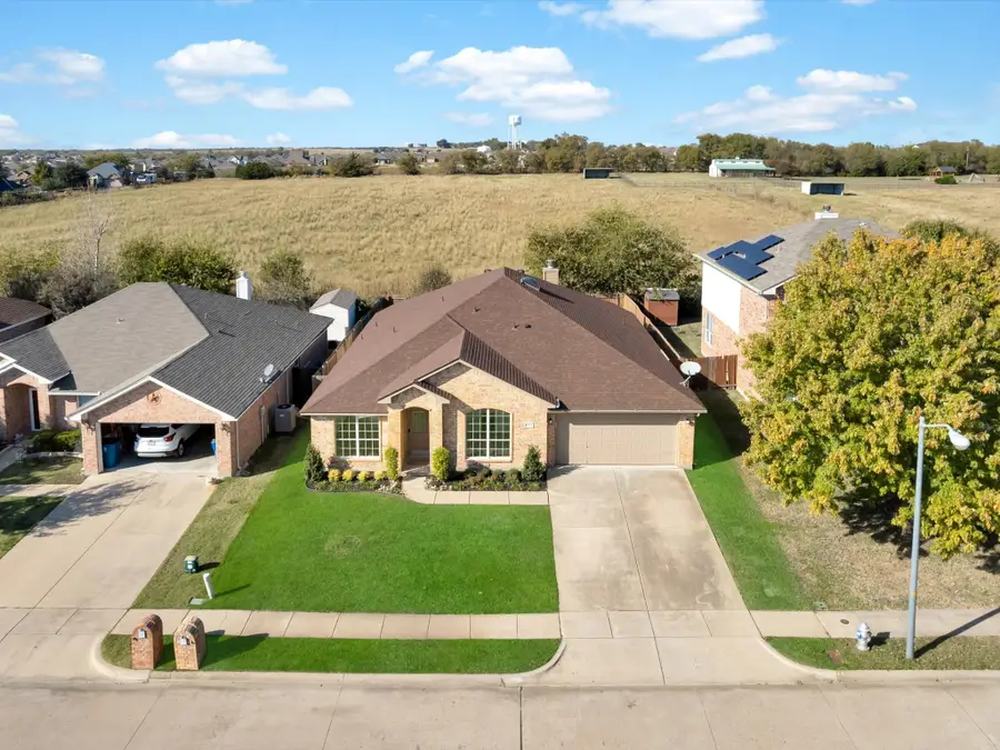 300 Limestone Drive, Alvarado, TX 76009 - Image #3