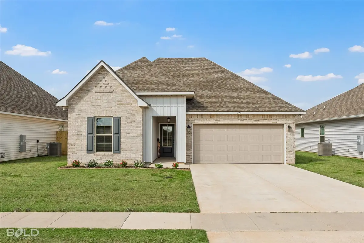 290 Venecia Drive, Bossier City, LA 71111 - Image #1