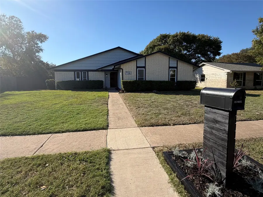 32 Green View Circle, Richardson, TX 75081 - Image #3