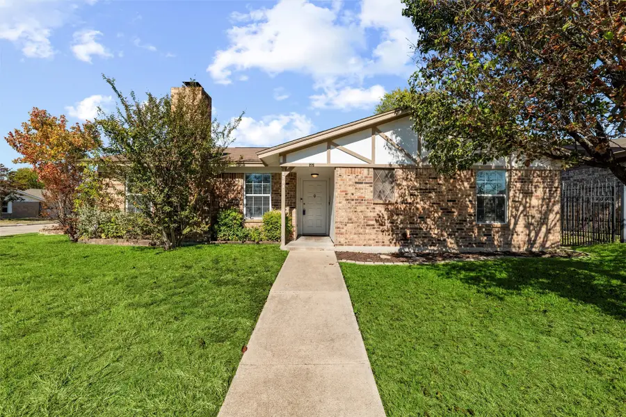 6201 Brookside Drive, Watauga, TX 76148 - Image #2