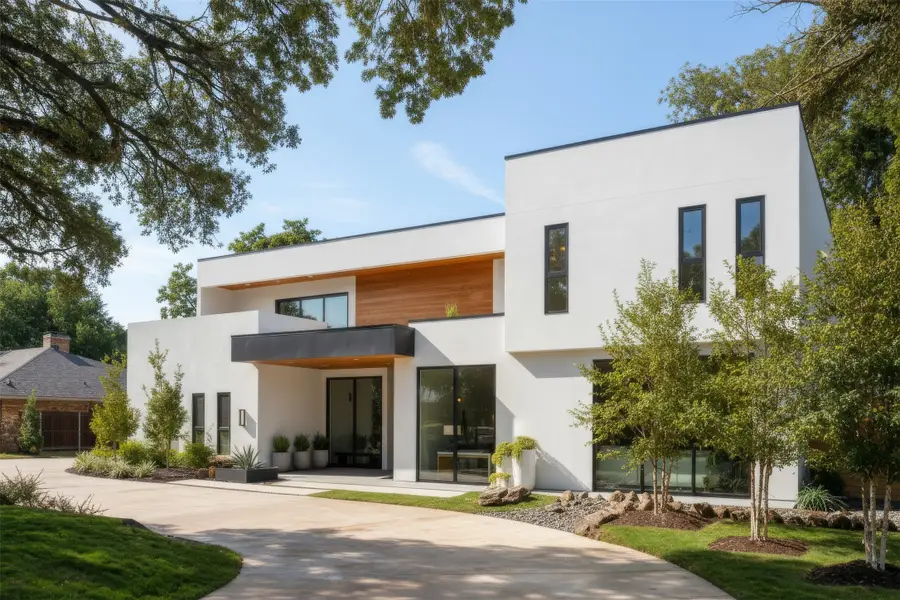 13236 Hughes Lane, Dallas, TX 75240 - Image #2