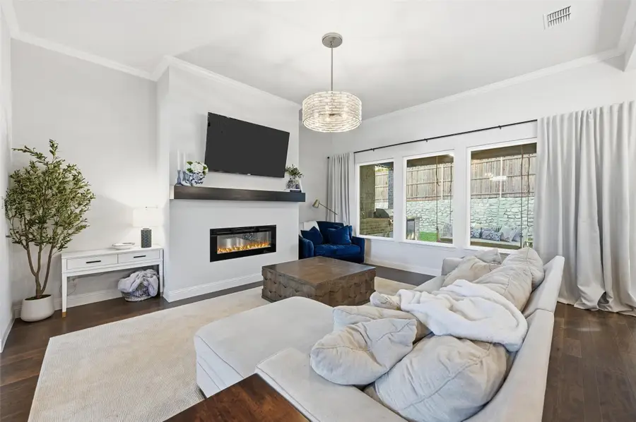 508 Yorktown Drive, Desoto, TX 75115 - Image #2