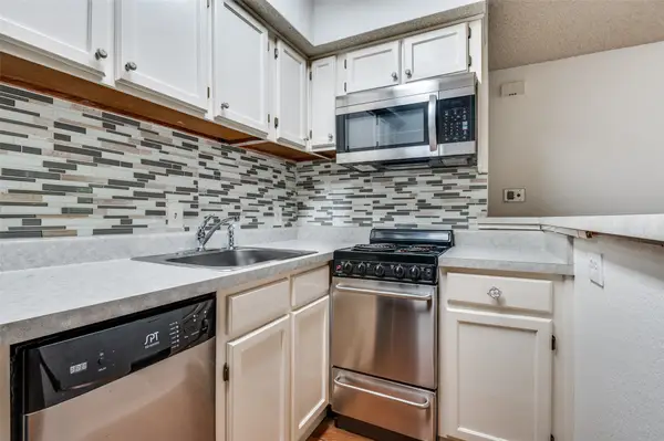 2311 Basil Drive #C304, Arlington, TX 76006