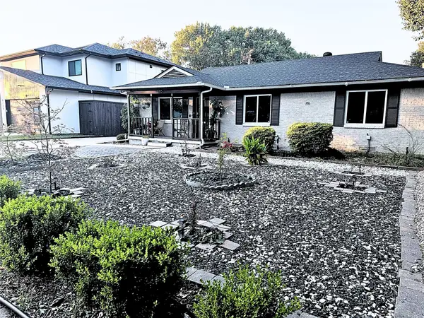 3715 La Joya Drive, Dallas, TX 75220