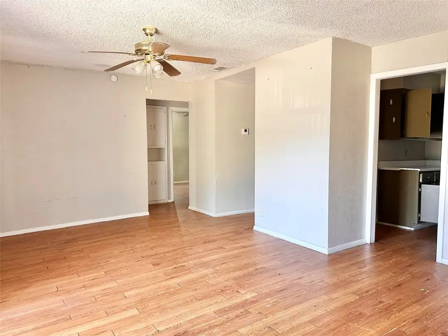 10005 Santa Garza Drive, Dallas, TX 75228 - Image #3